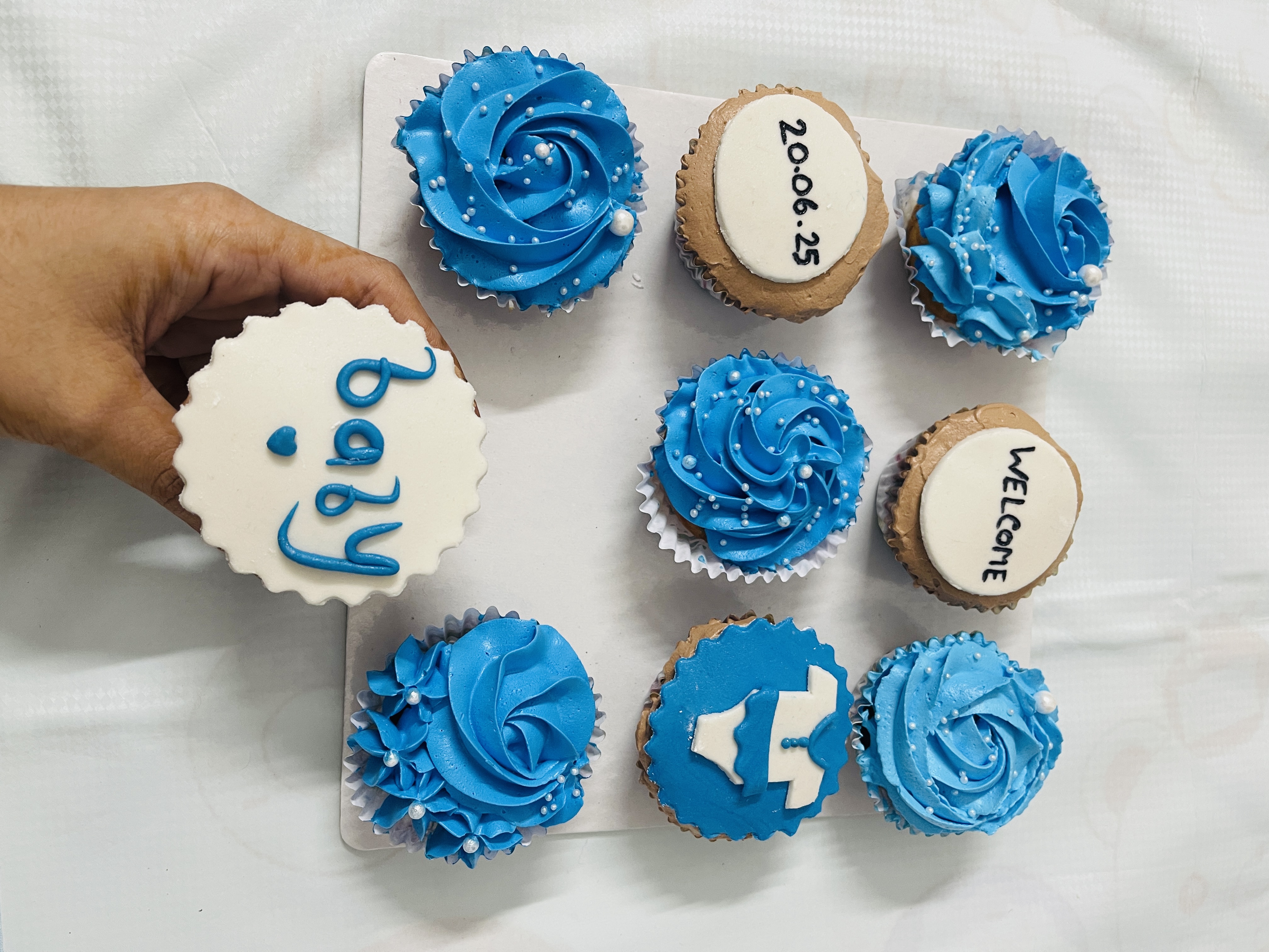 New Born Baby Theme Cup Cake